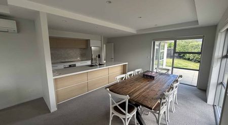 Available before Christmas! - Photo 3