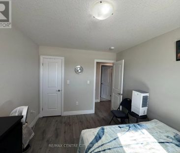 829 SARNIA ROAD - Photo 6