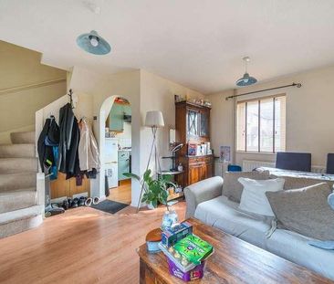 Abbey Gardens, London, SE16 - Photo 2