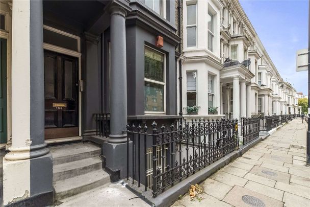 A charming two bedroom flat with garden just moments from the Kings Road. - Photo 1