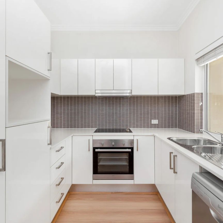 Unit 9/7 Selborne Street, Mount Gravatt East. - Photo 1