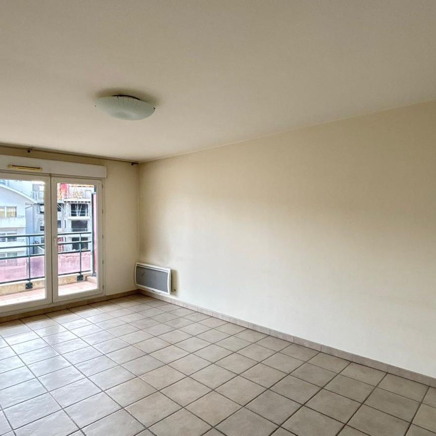 Location Appartement 3 pièces 64m² - Photo 1