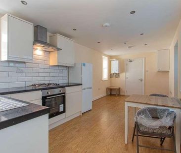 The Walk, Roath, CF24 - Photo 3