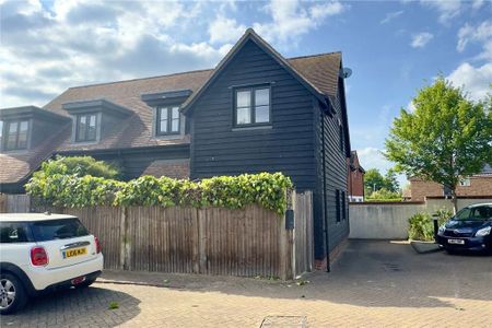 2 bedroom semi-detached house to rent - Photo 2