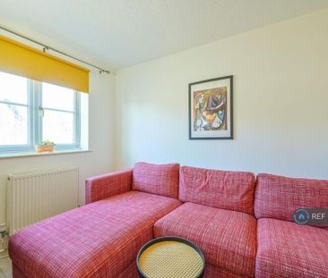 4 bedroom terraced house to rent - Photo 3