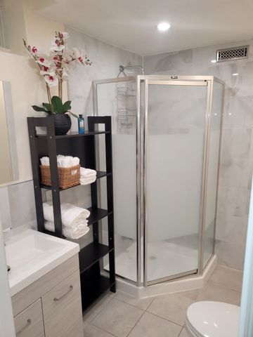 For Lease - 2 Saddler Avenue Unit# #1, Brampton, Ontario - Photo 2