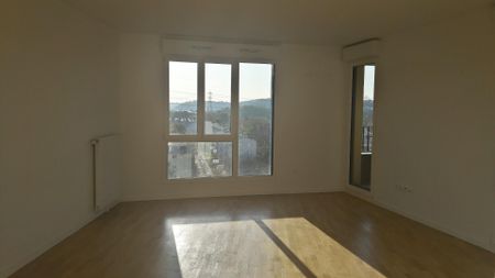 location Appartement T5 DE 95.65m² À MASSY - Photo 2