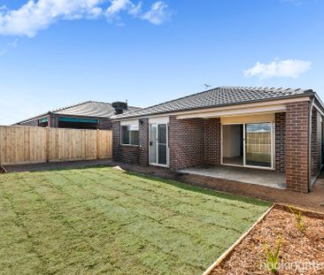 21 Hutchison Road, Mambourin. - Photo 4