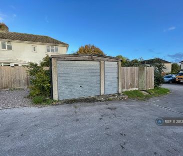 2 bedroom semi-detached house to rent - Photo 6