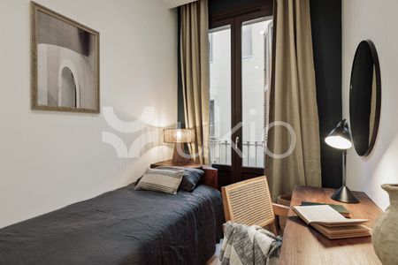 Apartamento de alquiler en Carrer de Les Jonqueres, Sant Pere, Sta. Caterina i la Ribera - Photo 2