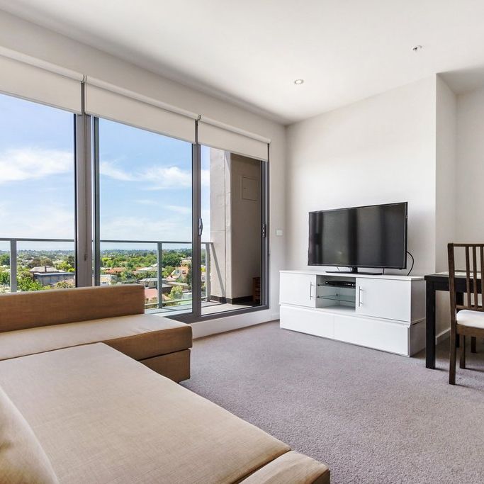 FULLY FURNISHED IMMACULATE APARTMENT IN BOX HILL - Photo 1