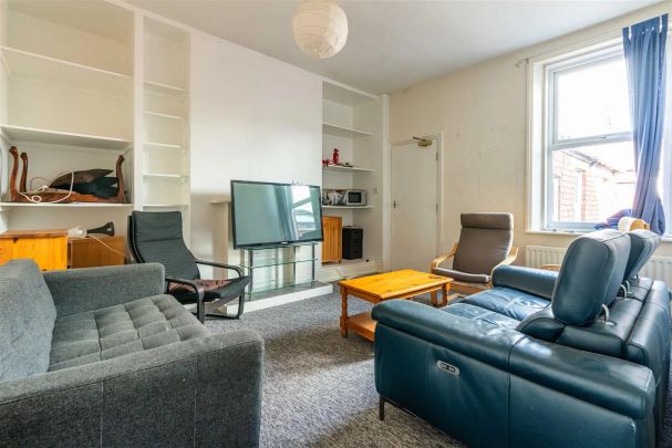 5 bed maisonette to rent in Thornleigh Road, Newcastle Upon Tyne, NE2 - Photo 1