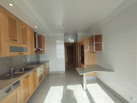 2 Bedroom Apartment with River View for Rent - Parque das Nações - Photo 2