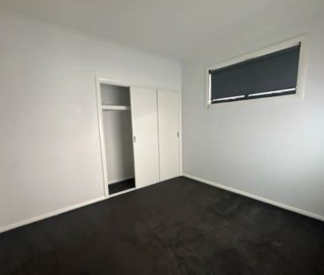 3 bedroom townhouse - Photo 4