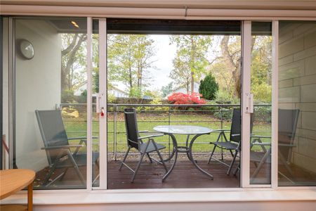 3 bedroom apartment to rent - Photo 3