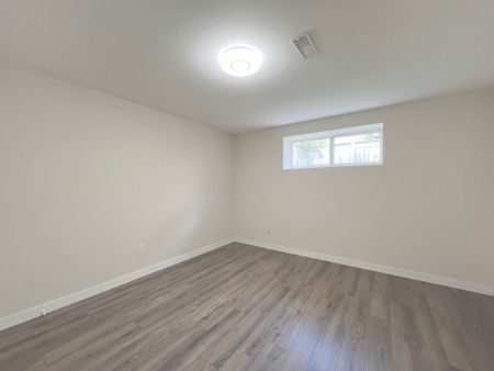 For Lease - 44 Moir Crescent Unit# Lower Level, Barrie, Ontario - Photo 5