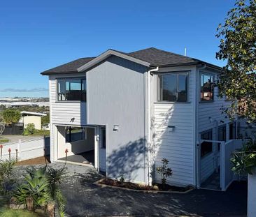 Brand new modern 3BR Home w/ Luxe Features! - Photo 1