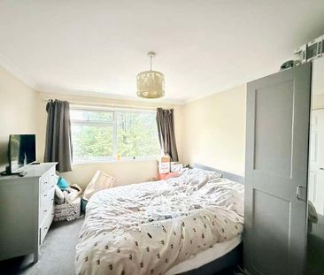 Fairview Close, Hythe, SO45 - Photo 2