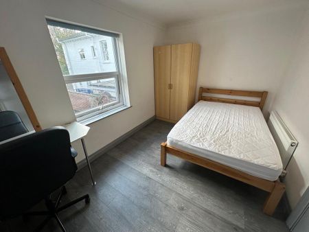 3 bedroom house share to rent - Photo 4