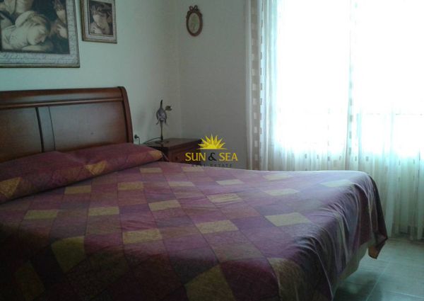 THREE-BEDROOM APARTMENT – ALMORADÍ