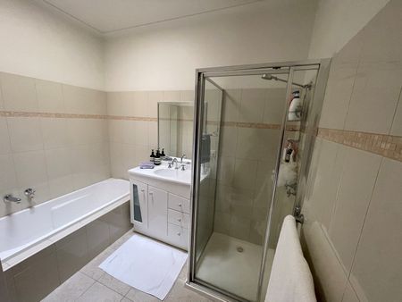 24 Newmarket Way, Flemington VIC 3031 - Photo 2