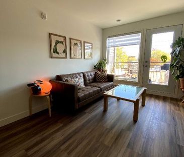 3 1/2 TOUT INCLUS - SEMI MEUBLÉ - DISPO MAINTENANT - Photo 3