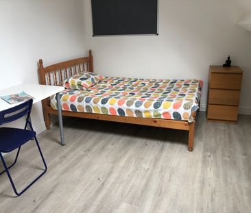 6 Bed Terraced House, Henry Road, NG7 - Photo 4