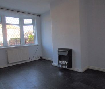 2 bedroom semi-detached house to rent - Photo 5