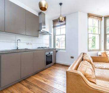 2 Bed Flat, Mildenhall Road, E5 - Photo 1