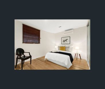 Modern Two Bedroom Townhouse - Photo 2