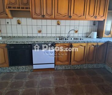 Piso en alquiler en Lucena - Photo 2