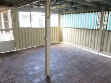 3 bedroom home - Photo 5