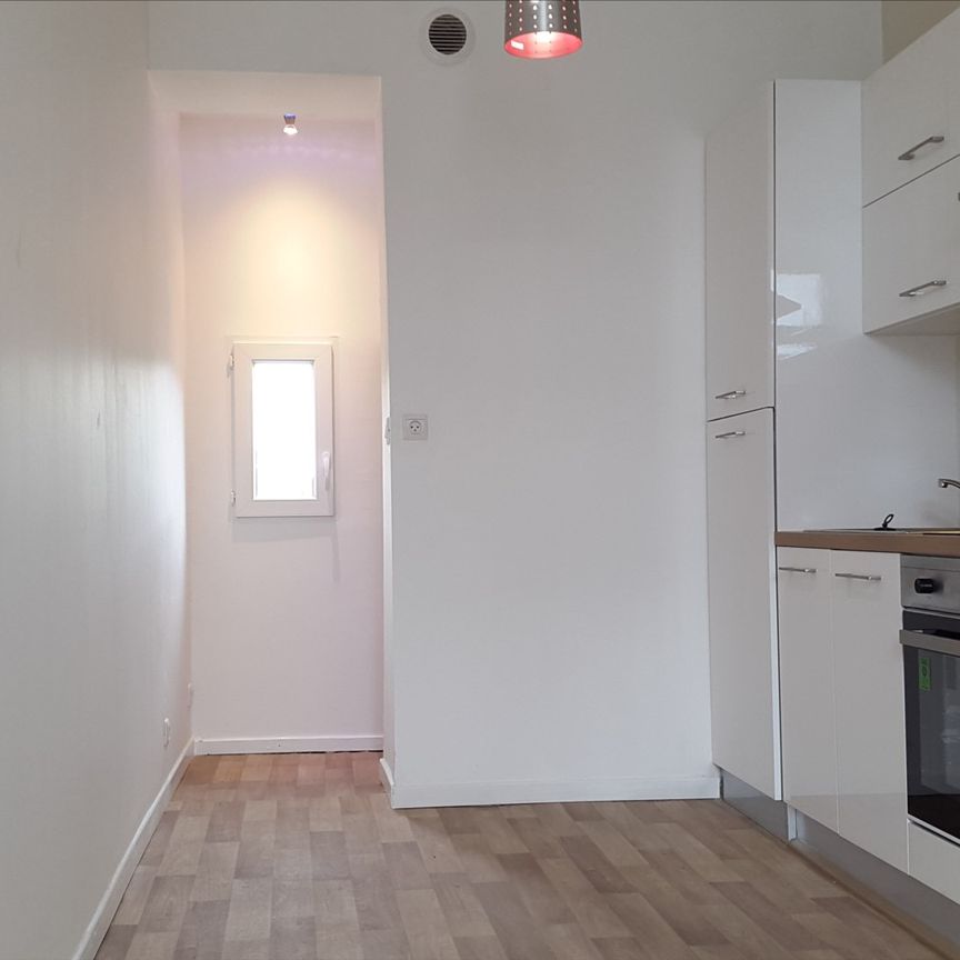 Location Appartement 2 pièces 28m² - Photo 1