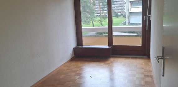 Magnifique appartement de 7 pièces traversant au 1er étage. - Photo 2