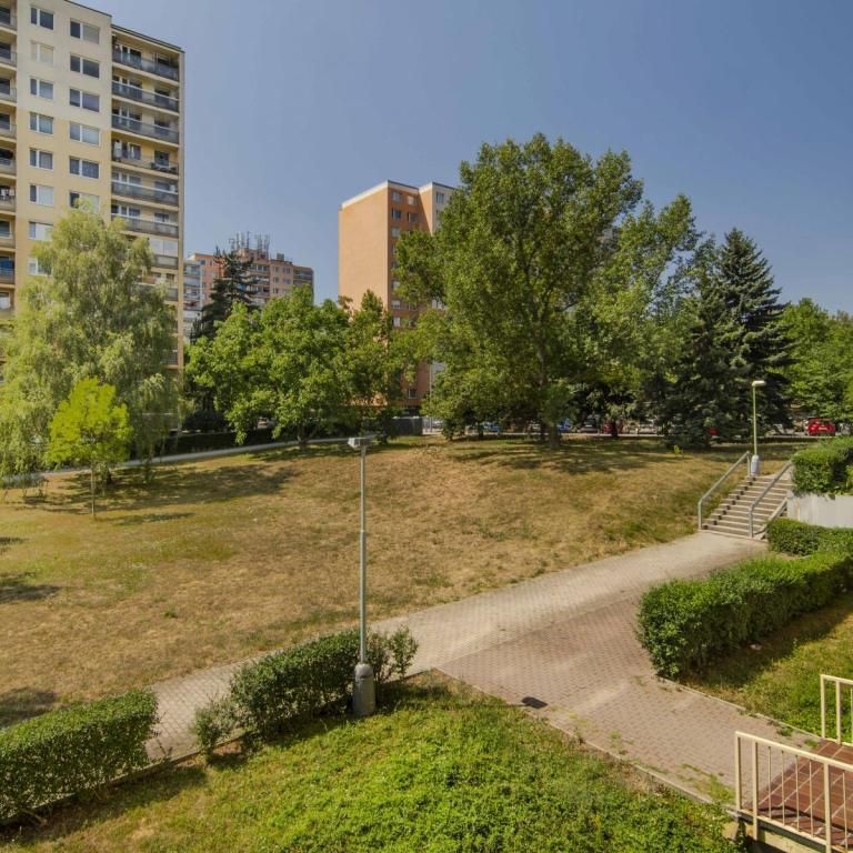 Pronájem bytu 2+kk 46 m2 - Fotografie 1