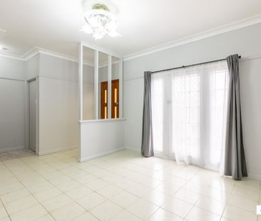 112 Kildare Road, Blacktown NSW 2148 - House For Rent | Domain - Photo 3