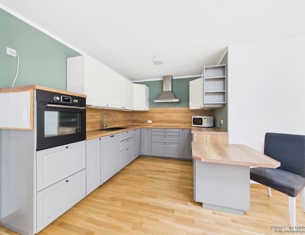 Große komfort Wohnung mit EBK und eigener ca. 25m² großer Dachterrasse - Photo 1