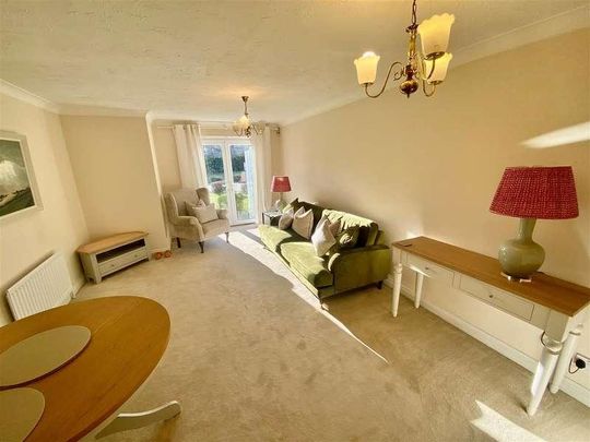 Lower Kings Road, Berkhamsted, HP4 - Photo 1