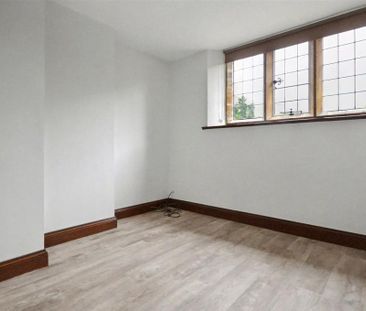 2 bedroom maisonette to rent - Photo 6