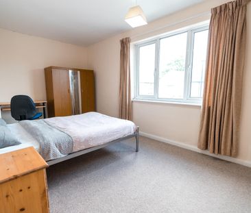 64 Seventh Avenue - Photo 4