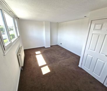 2 bedroom semi-detached house to rent - Photo 3