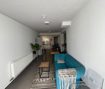 Studio to rent - Photo 2
