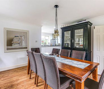 4 bedroom detached house to rent - Photo 5