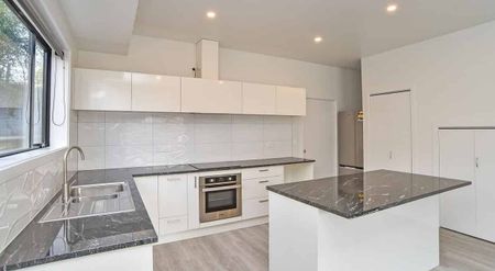 Corstorphine, 4 bedrooms - Photo 3