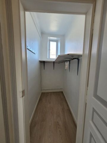 Appartement 3 pièces à - Photo 2