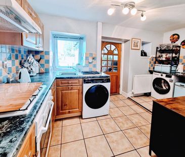 2 bedroom terraced house to rent - Photo 5