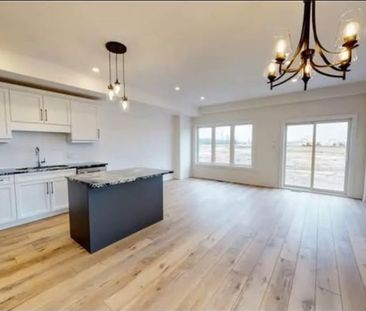 For Lease - 12 Spring Crest Way, Thorold, Ontario - Photo 1