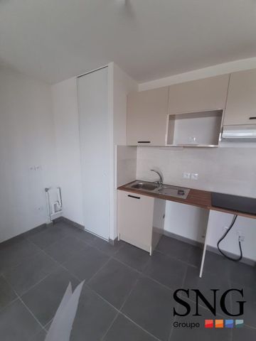 T2 AVEC BALCON ET PARKING - Photo 2