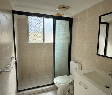 Convenient Living in a Central Currajong Location! - Photo 6