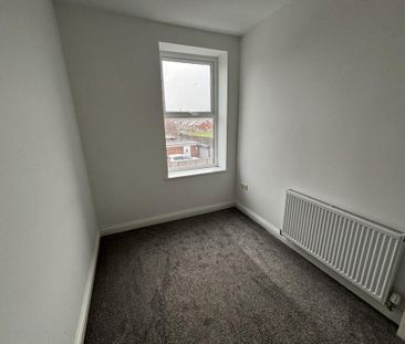 2 bed upper flat to rent in NE24 - Photo 1